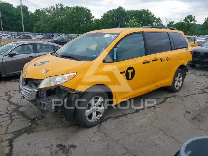 2016 Toyota SIENNA фото