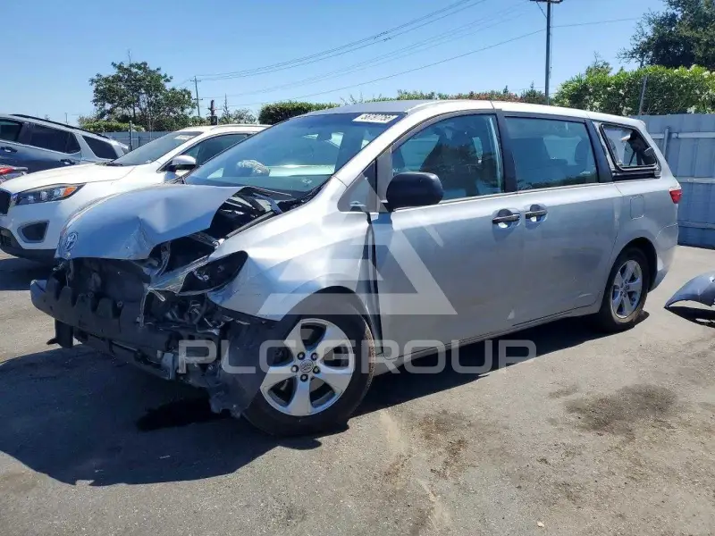 2016 Toyota SIENNA фото