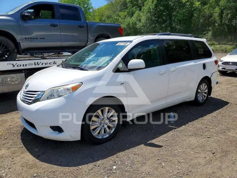 2016 Toyota SIENNA фото