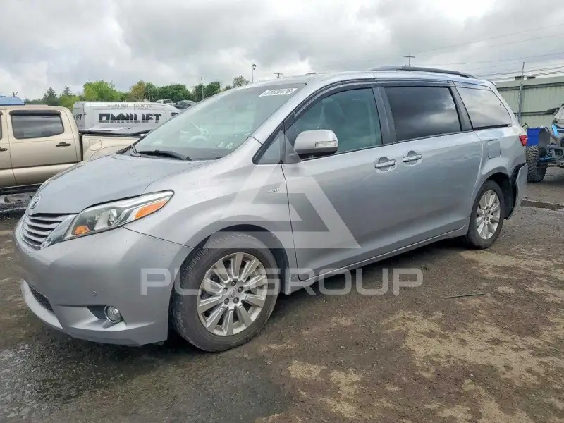 2016 Toyota SIENNA фото