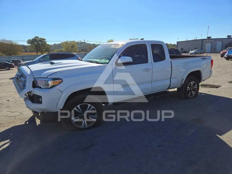 2016 Toyota TACOMA photo