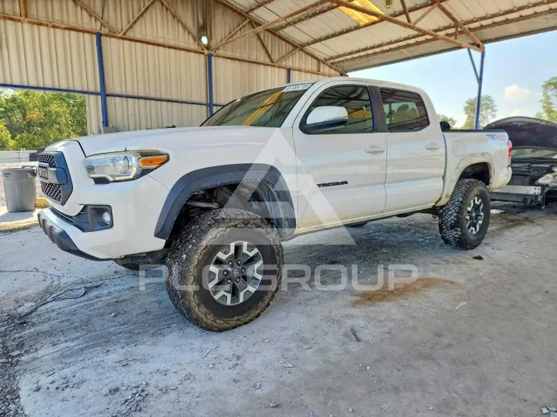 2016 Toyota TACOMA photo