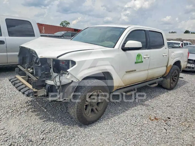2016 Toyota TACOMA photo
