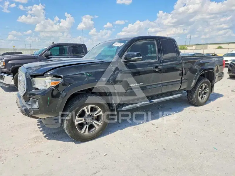 2016 Toyota TACOMA photo