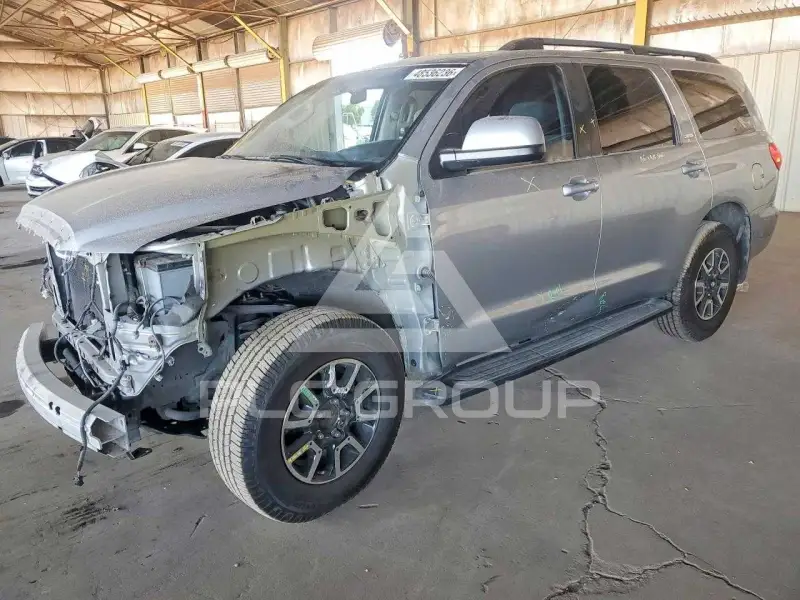 2016 Toyota SEQUOIA фото