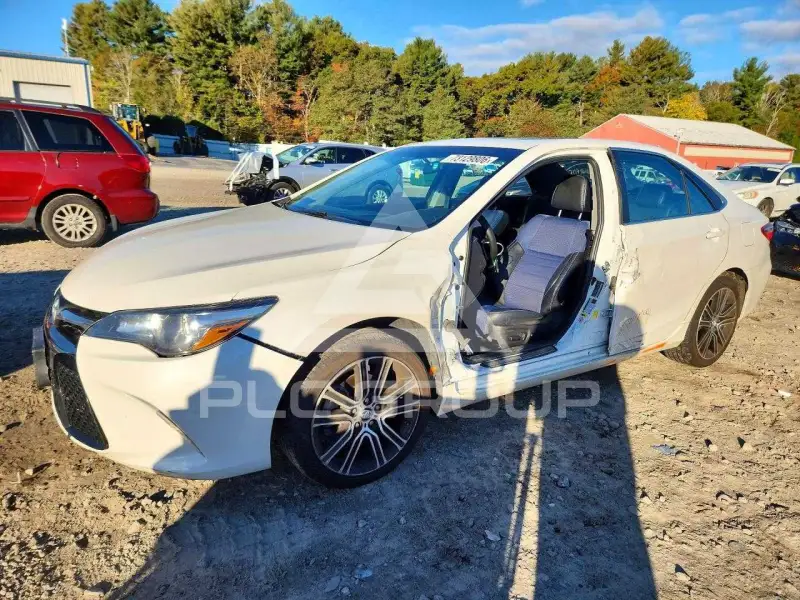 2016 Toyota CAMRY photo