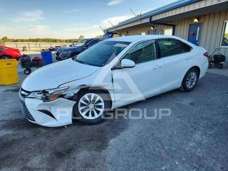2016 Toyota CAMRY фото