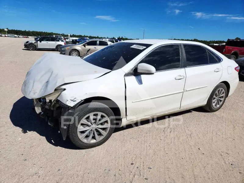 2016 Toyota CAMRY фото