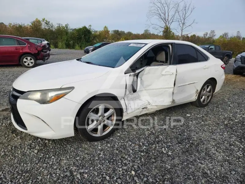 2016 Toyota CAMRY фото