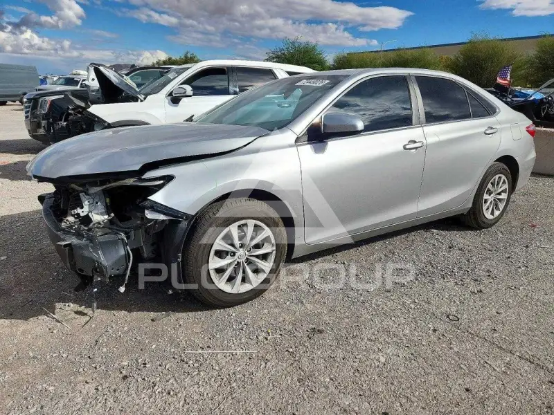 2016 Toyota CAMRY фото