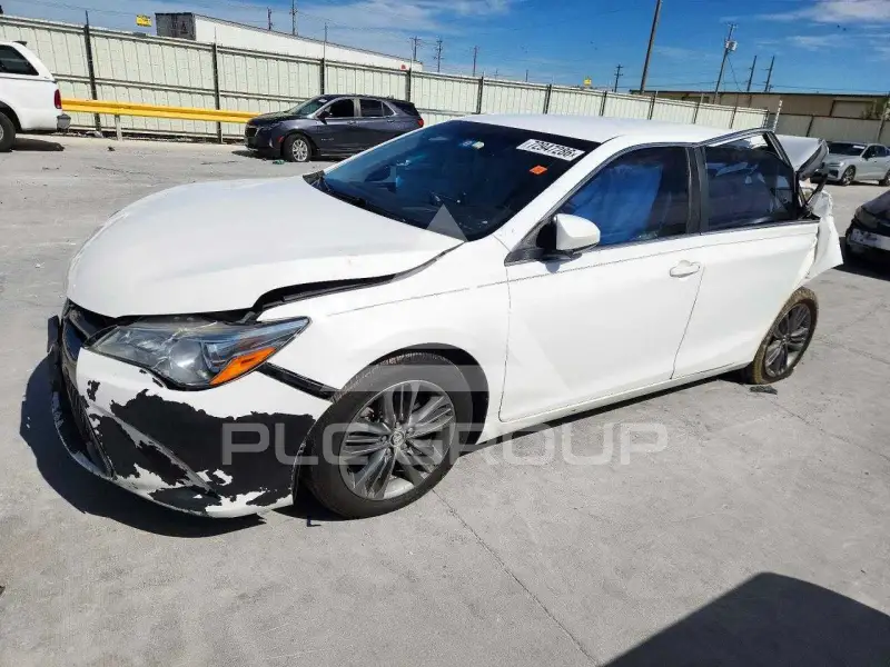 2016 Toyota CAMRY photo