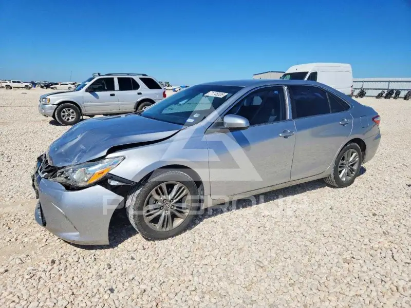 2016 Toyota CAMRY фото