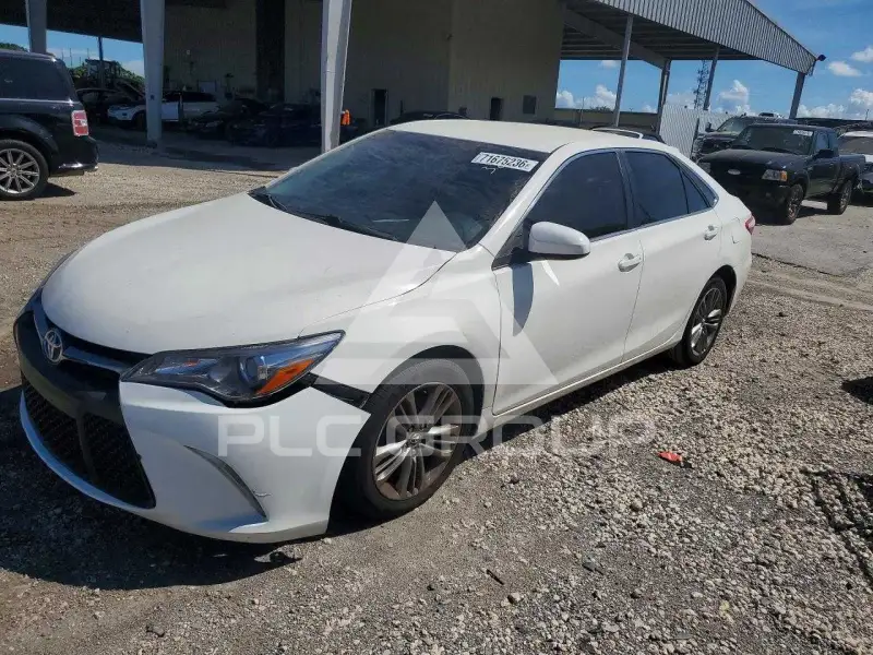 2016 Toyota CAMRY фото