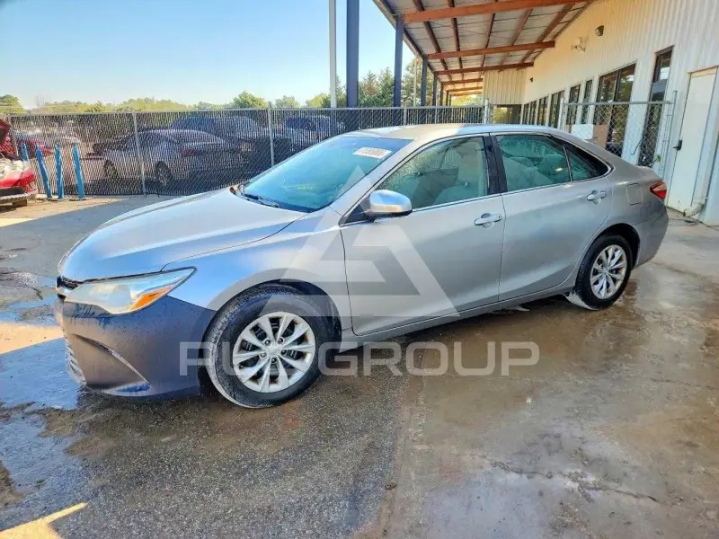 2016 Toyota CAMRY фото