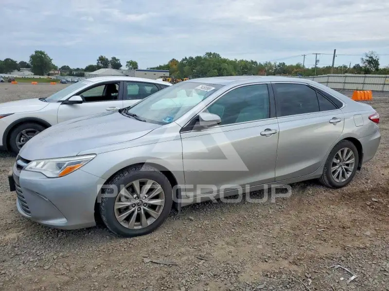 2016 Toyota CAMRY фото