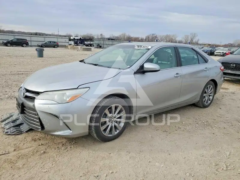 2016 Toyota CAMRY фото