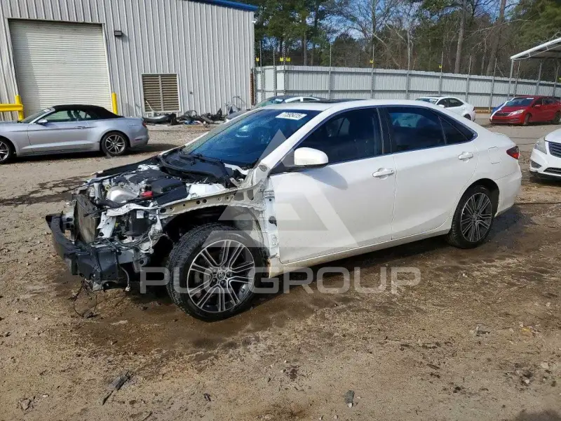 2016 Toyota CAMRY фото