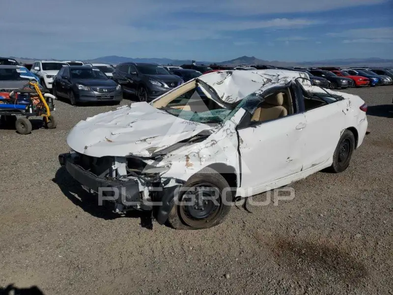 2016 Toyota CAMRY photo