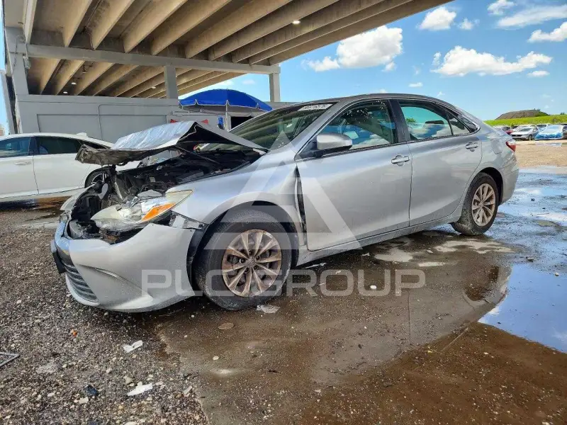 2016 Toyota CAMRY photo