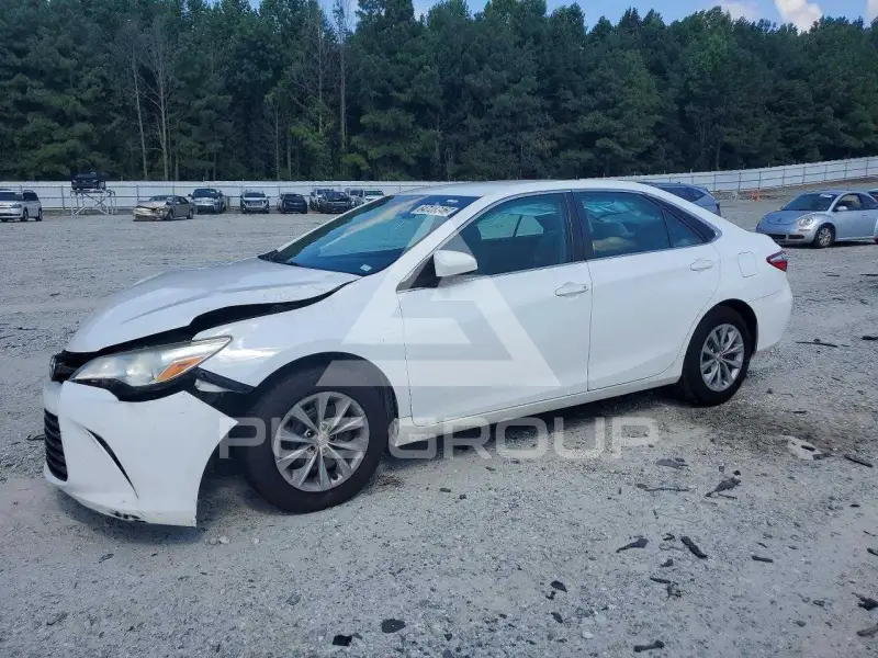 2016 Toyota CAMRY photo