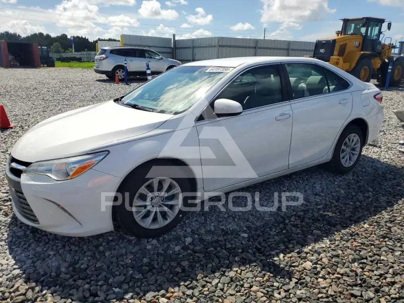 2016 Toyota CAMRY фото