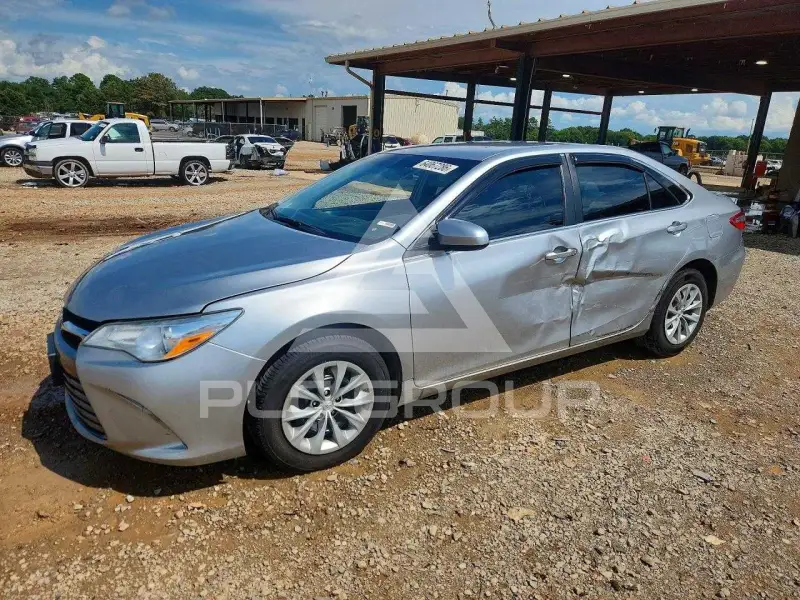 2016 Toyota CAMRY фото