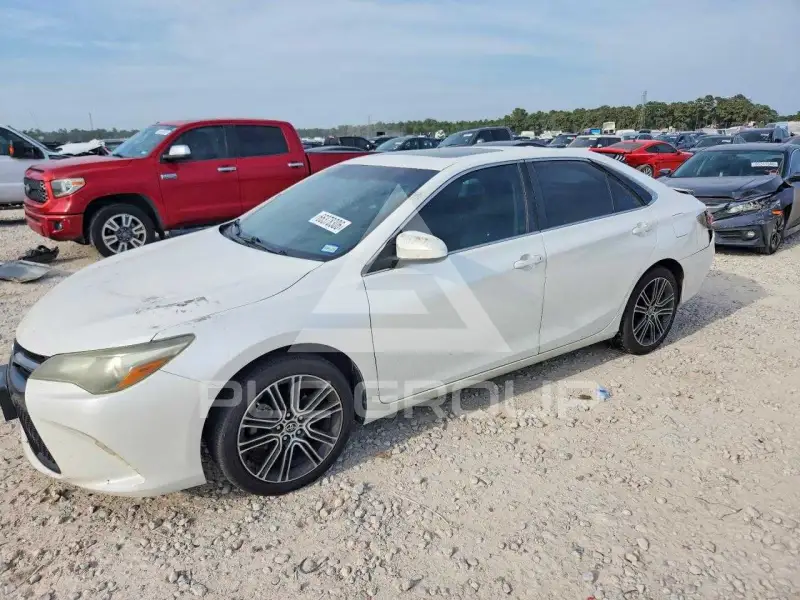2016 Toyota CAMRY фото