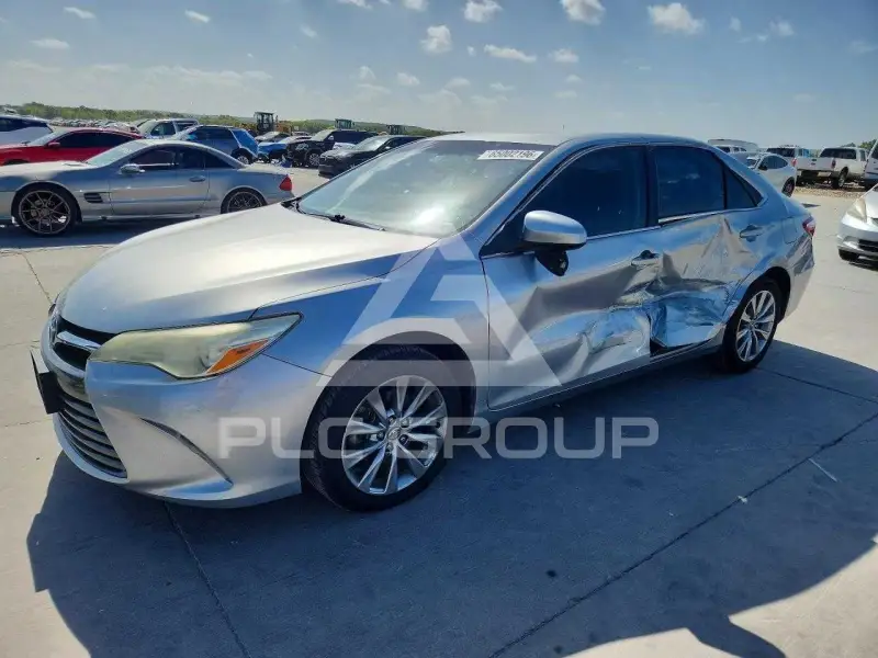 2016 Toyota CAMRY photo