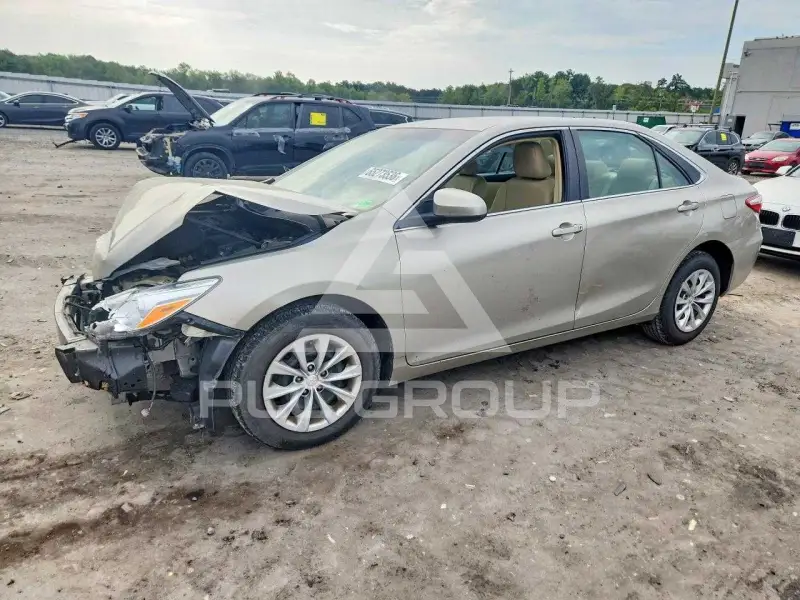 2016 Toyota CAMRY фото