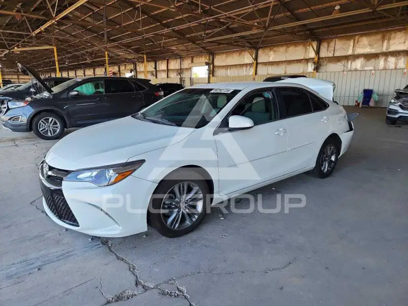 2016 Toyota CAMRY фото
