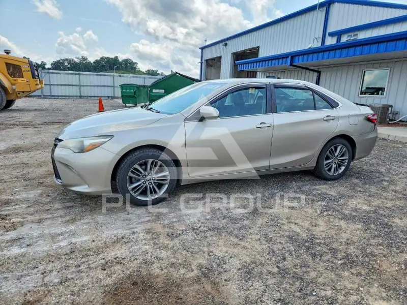 2016 Toyota CAMRY фото