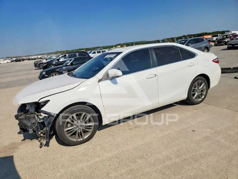 2016 Toyota CAMRY photo