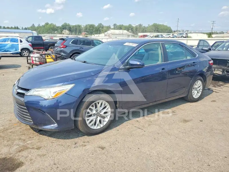 2016 Toyota CAMRY фото