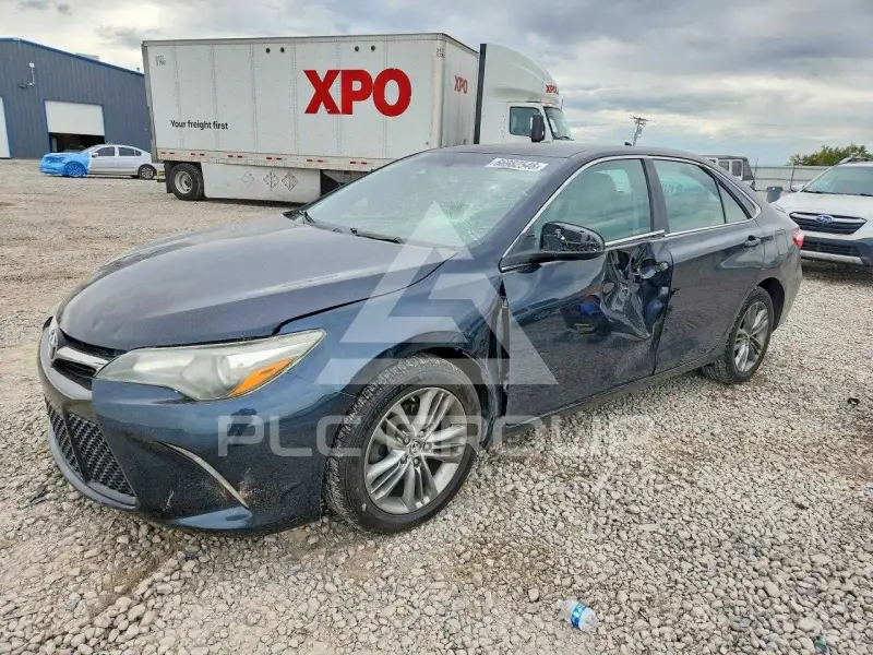2016 Toyota CAMRY photo