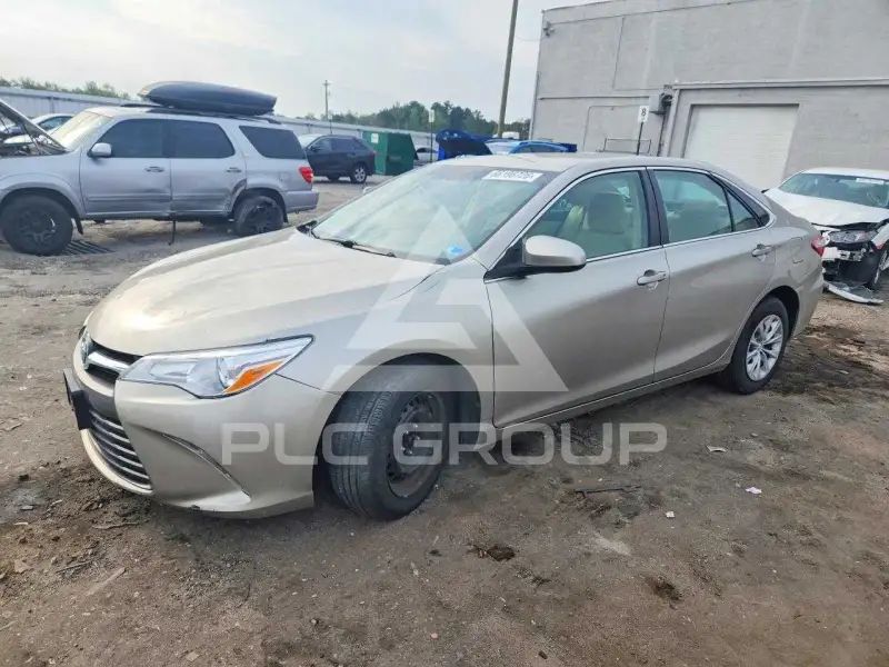 2016 Toyota CAMRY фото
