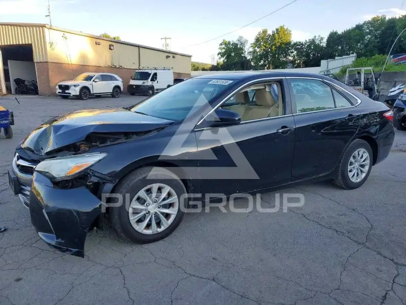 2016 Toyota CAMRY фото