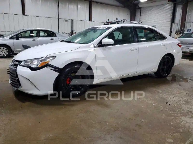 2016 Toyota CAMRY photo
