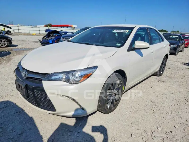 2016 Toyota CAMRY фото