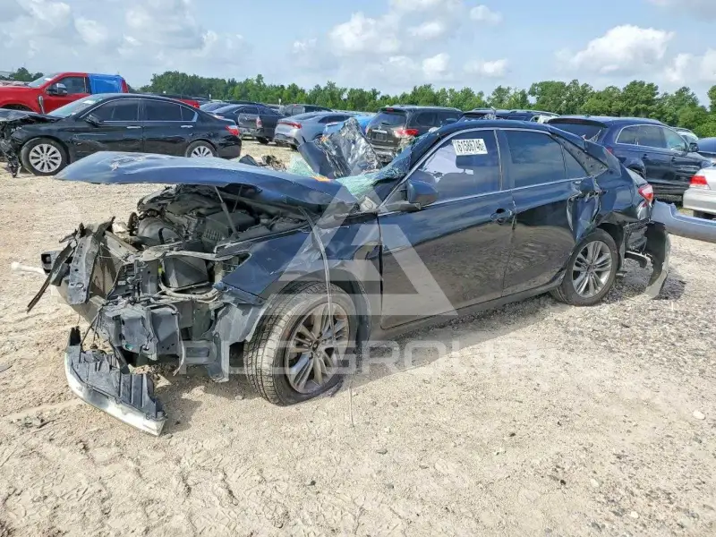 2016 Toyota CAMRY фото
