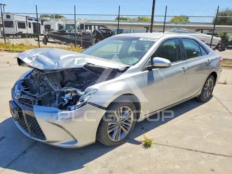 2016 Toyota CAMRY фото