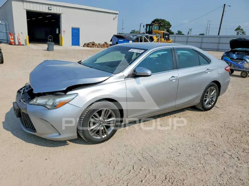 2016 Toyota CAMRY photo