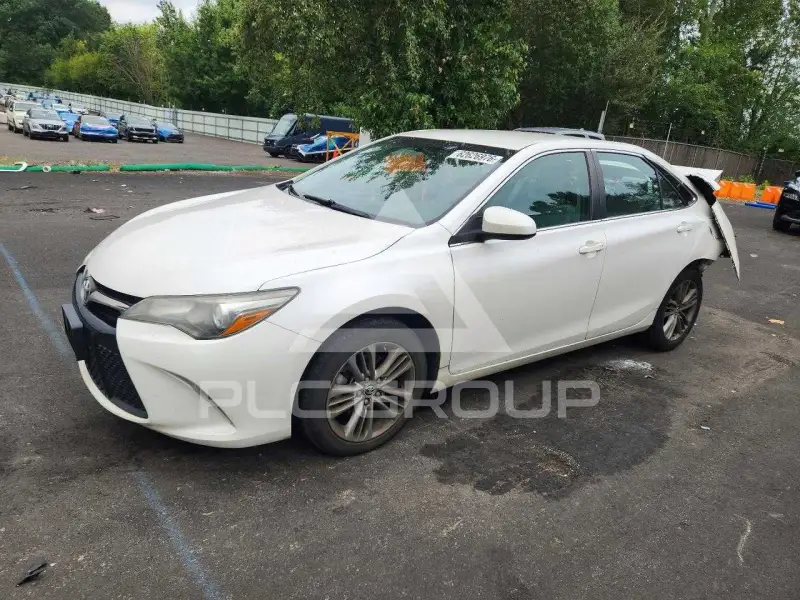 2016 Toyota CAMRY фото