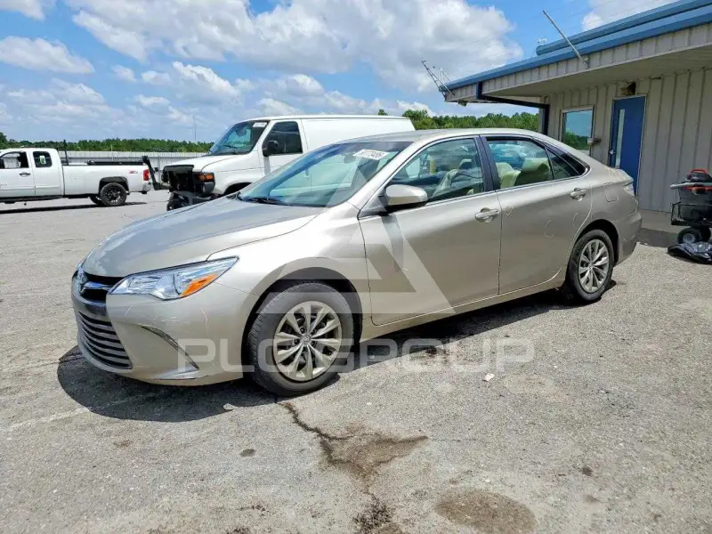 2016 Toyota CAMRY фото