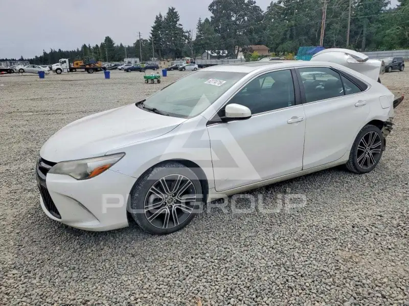 2016 Toyota CAMRY photo