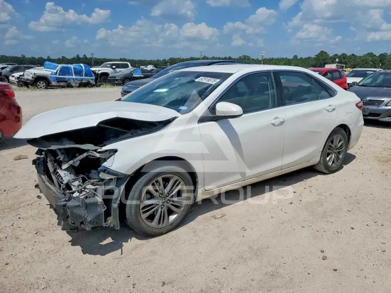 2016 Toyota CAMRY photo