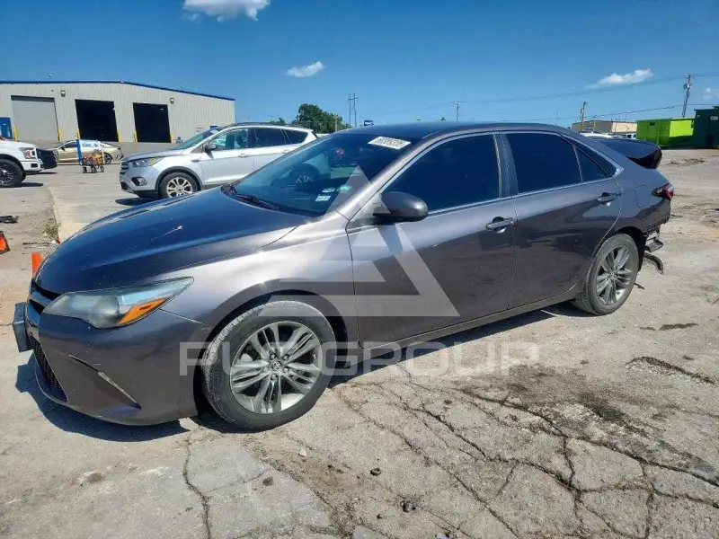 2016 Toyota CAMRY photo
