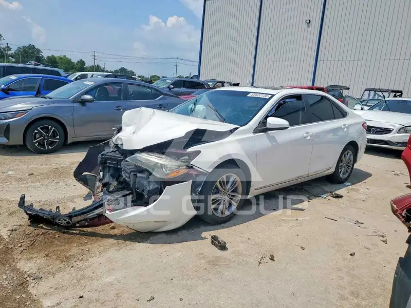 2016 Toyota CAMRY фото