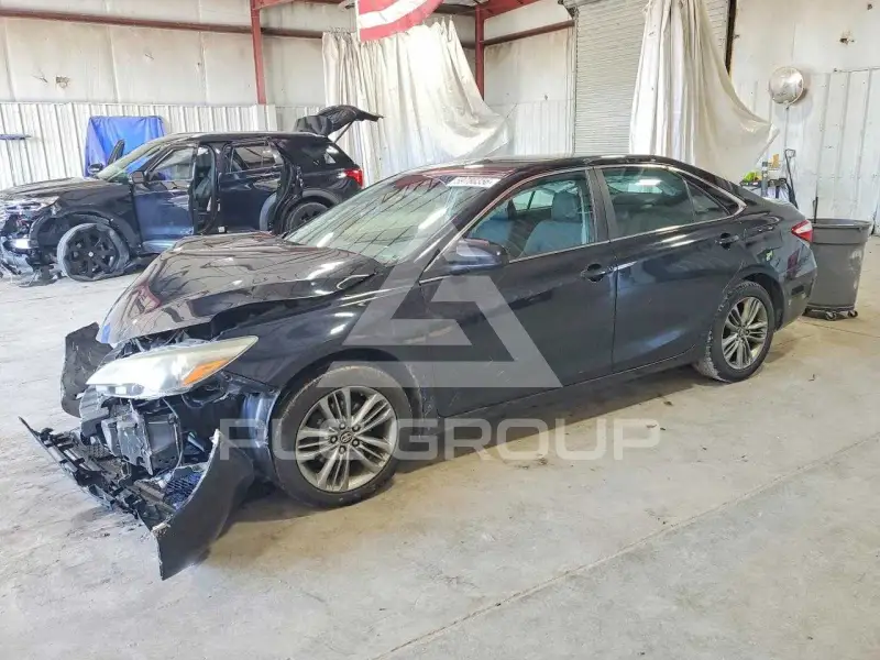 2016 Toyota CAMRY photo