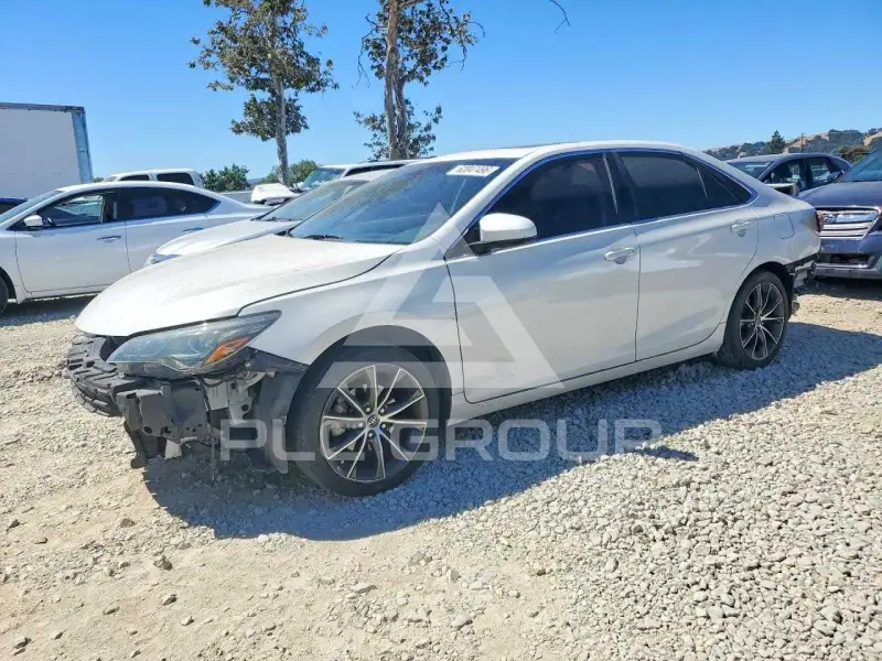 2016 Toyota CAMRY фото