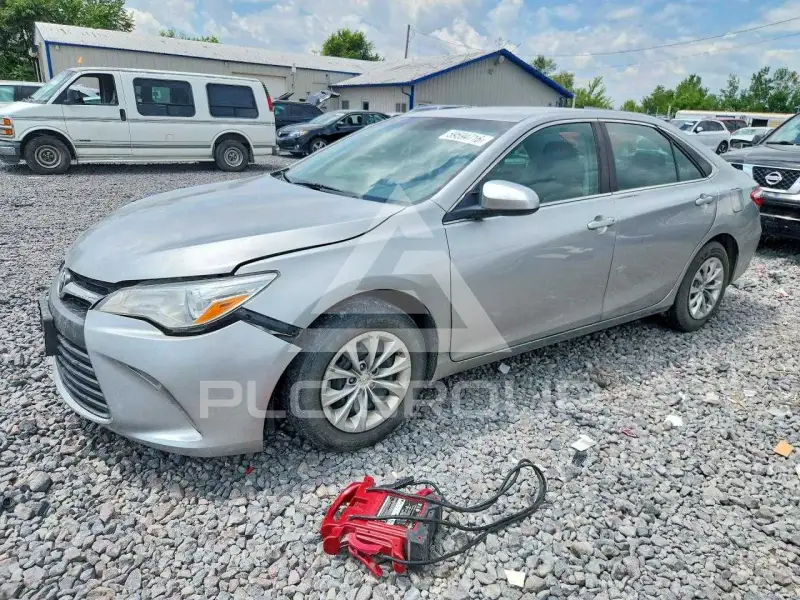 2016 Toyota CAMRY фото